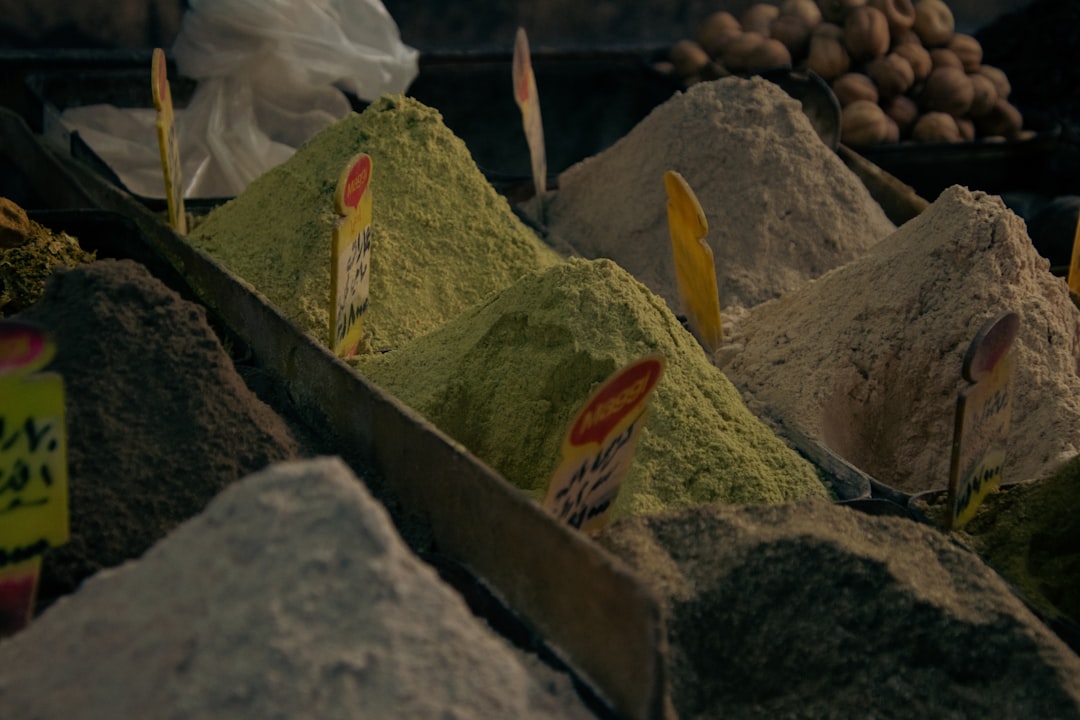 Guerre contre l'Iran, jour 7 : Crise humanitaire, 800 morts iraniens, l'Assemblée des experts se réunit